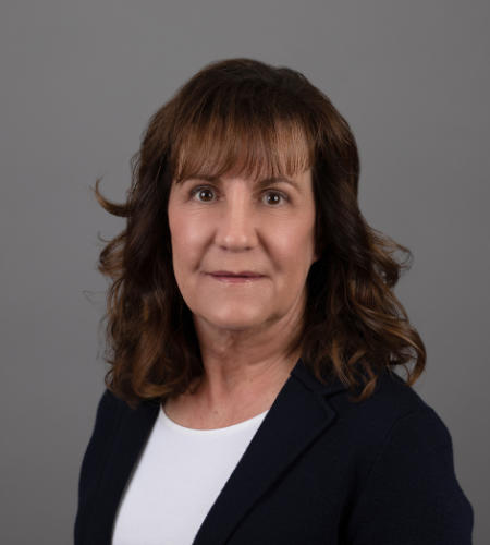 Headshot of Diane Ragan, CAP, MEP, OM - Executive Assistant